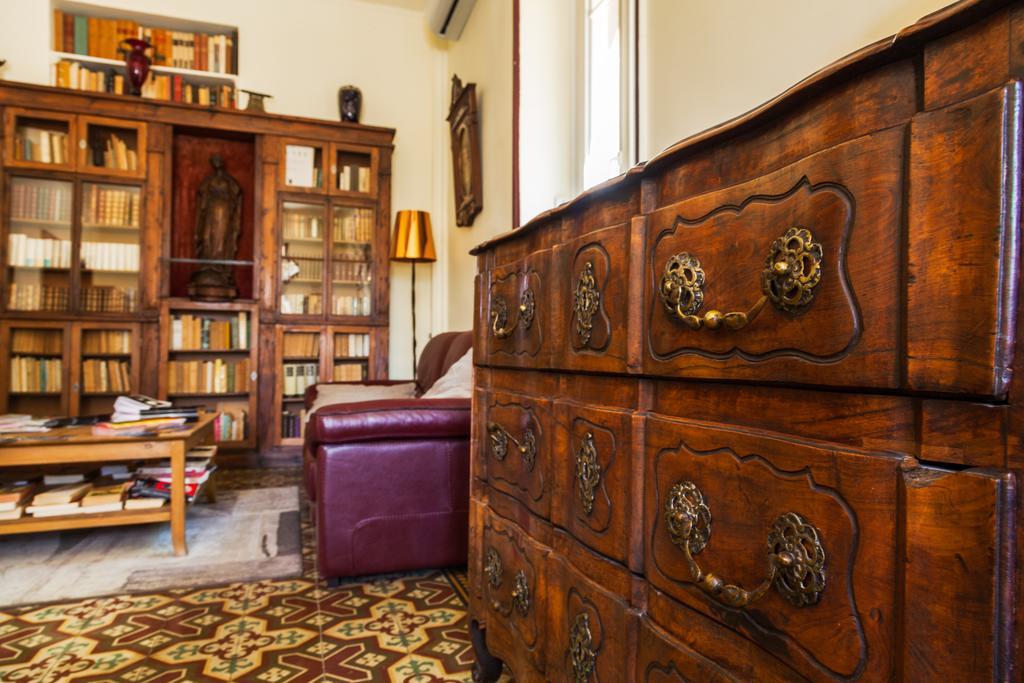 Logis Hotel - Restaurant Residence Les Cedres Villeneuve-lès-Avignon Екстериор снимка
